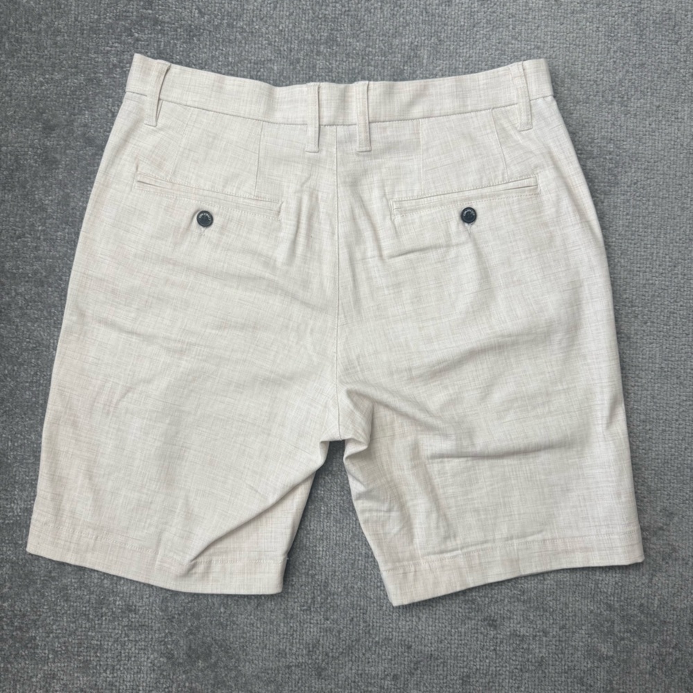 Construct Shorts Mens 32 Beige Golf Casual Summer Flat Front 8” Inseam Stretch - Picture 7 of 7